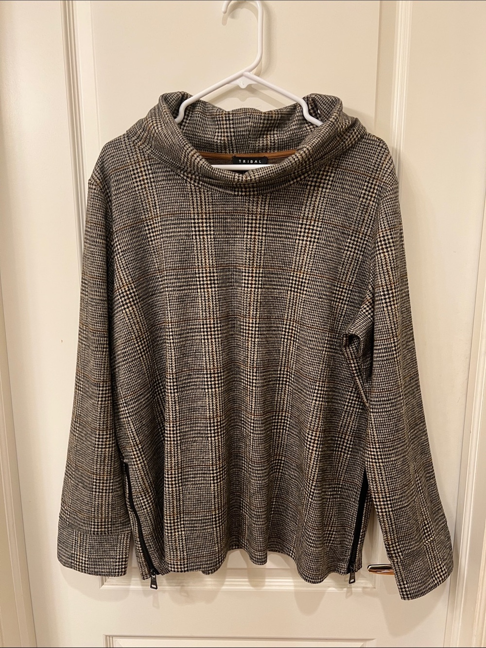Tribal Plaid Cowl Neck Top - Black & Cream